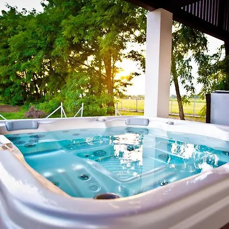 Leveleki Vendeghaz - Egeres Tanya Гостевой дом Levelek